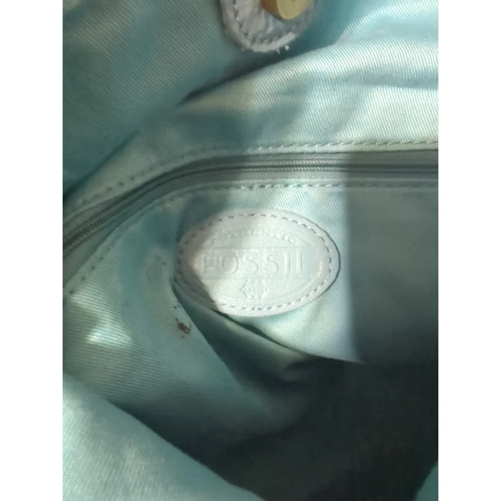 Fossil Erin Tidal Blue Soft Pebbled Leather Fold Over Crossbody Zipper Pockets